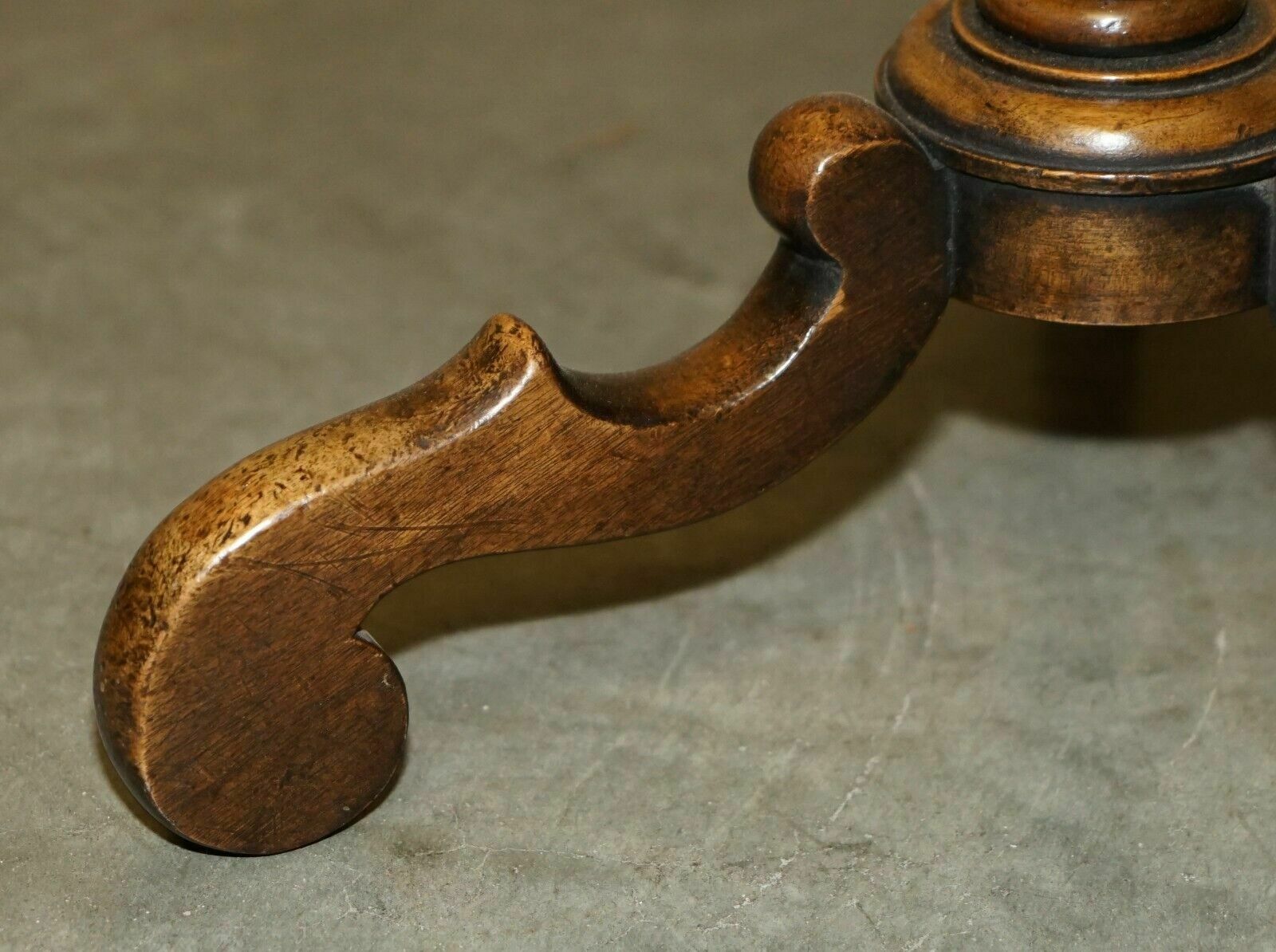 photo furniture Fully Restored Antique Charles Tozer Oyster Mahogany Tripod Side End Lamp Table
