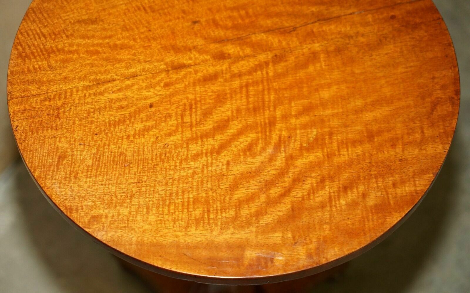 Antique Restored William IV 1830 Walnut Occasional Side End Wine Lamp Table photo 1750.0