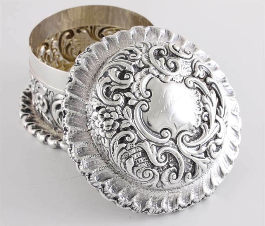 Silver Jewellery Box. Repousse Lidded Trinket Pot. Mappin Brothers. 1895.