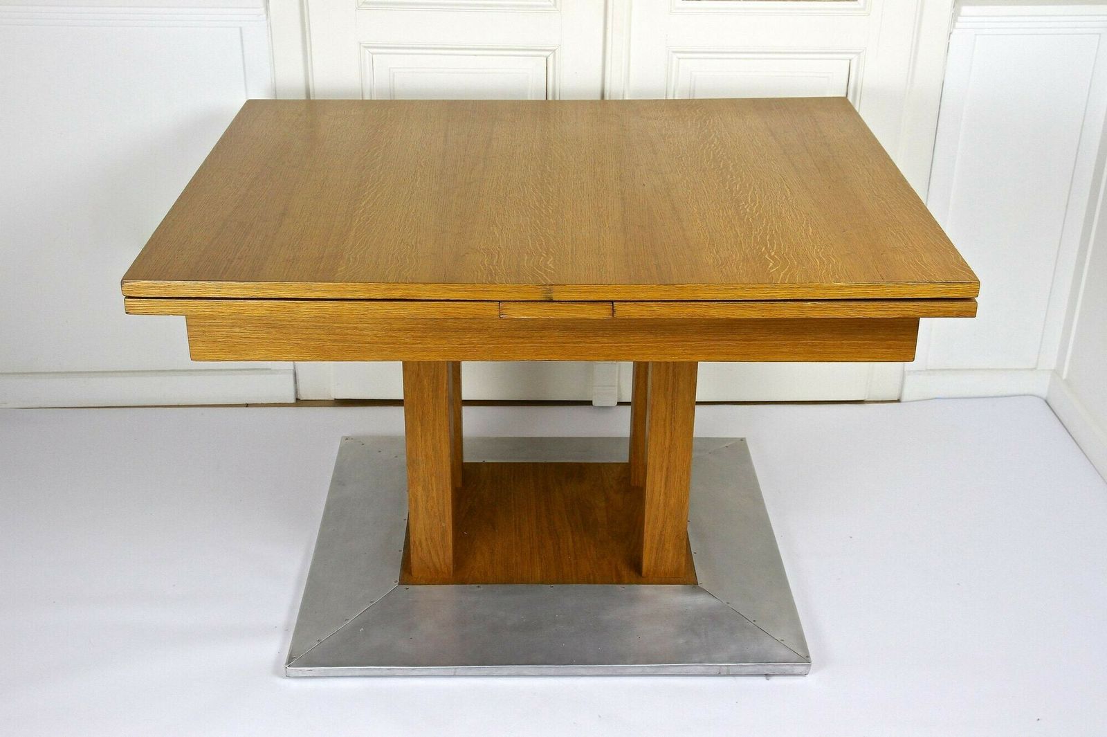 photo furniture 20th Century Extendable Oakwood Dining Table By Josef Hoffmann, At Ca. 1905