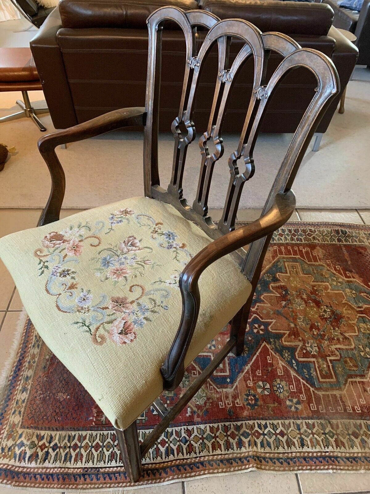 A 19th Century Elbow Chair In Mahogany photo vinterior