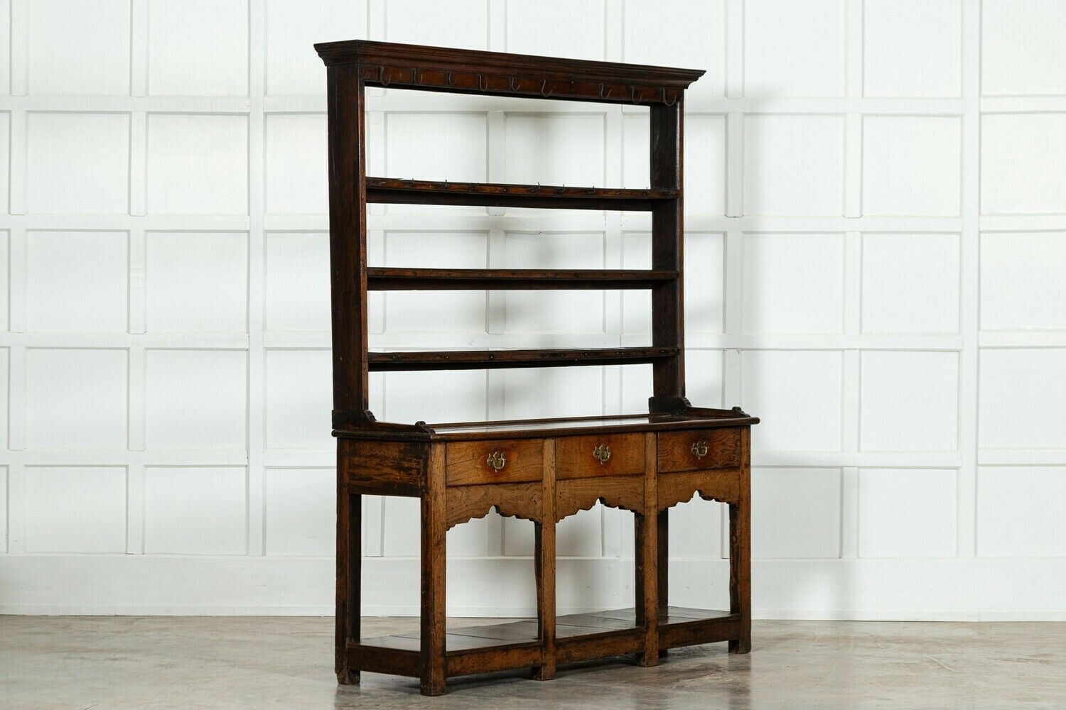 English George III Oak Potboard Dresser photo furniture