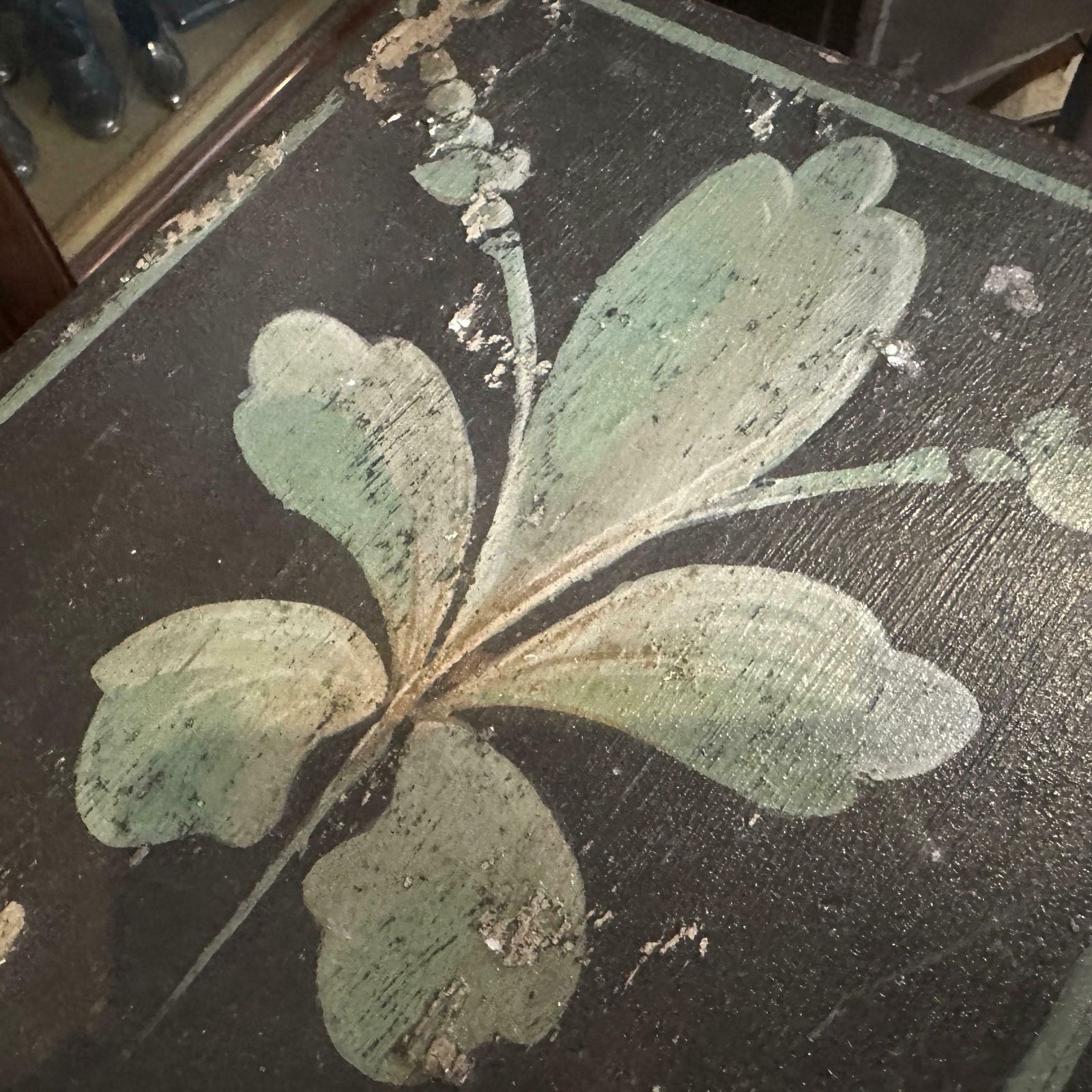 1890s Louis Philippe Brown And Green Lacquered Wood Sicilian Box photo vinterior