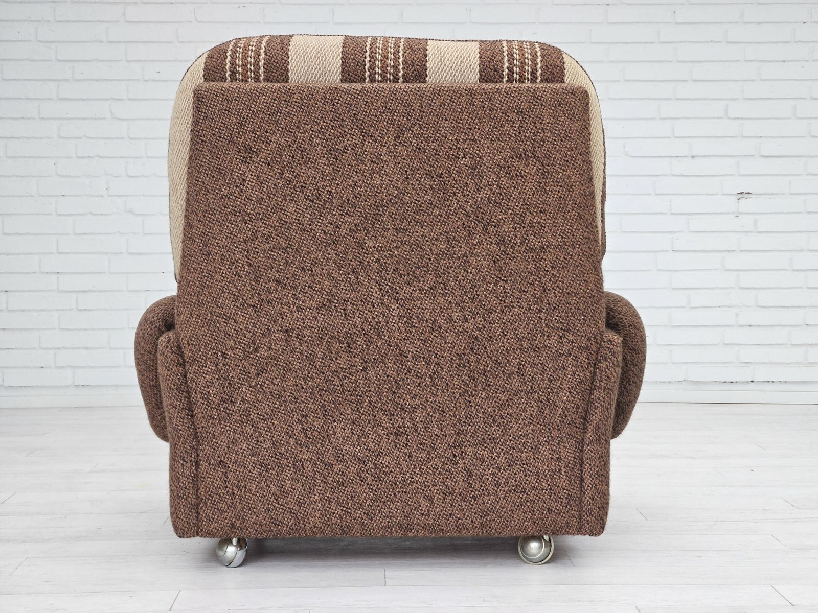 Furniture 1970s, Danish Relax Chair, Original Wool Upholstery, Very Good Condition. photo