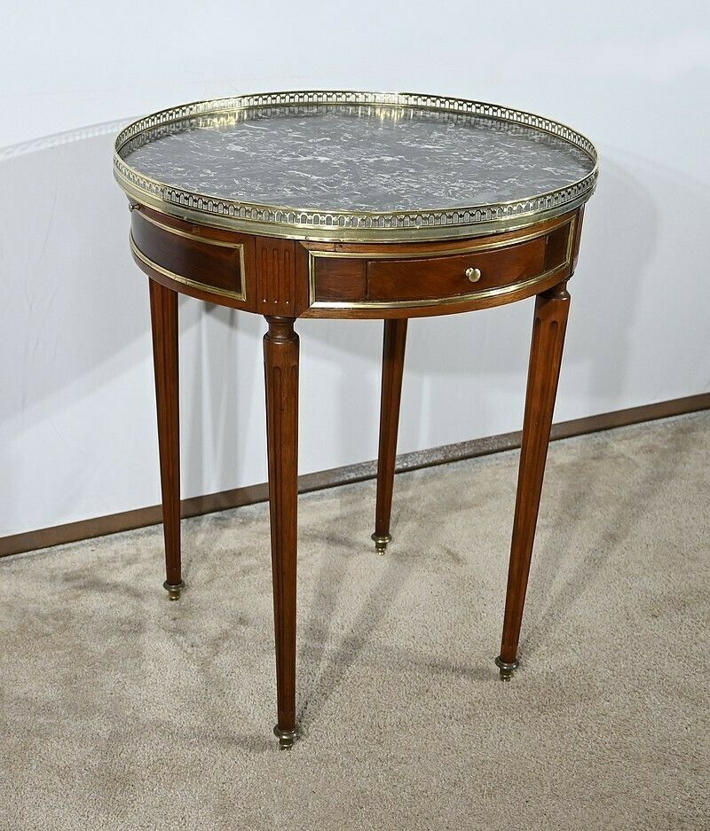 Mahogany Hot Water Bottle Table, Louis XVI – 18th Century