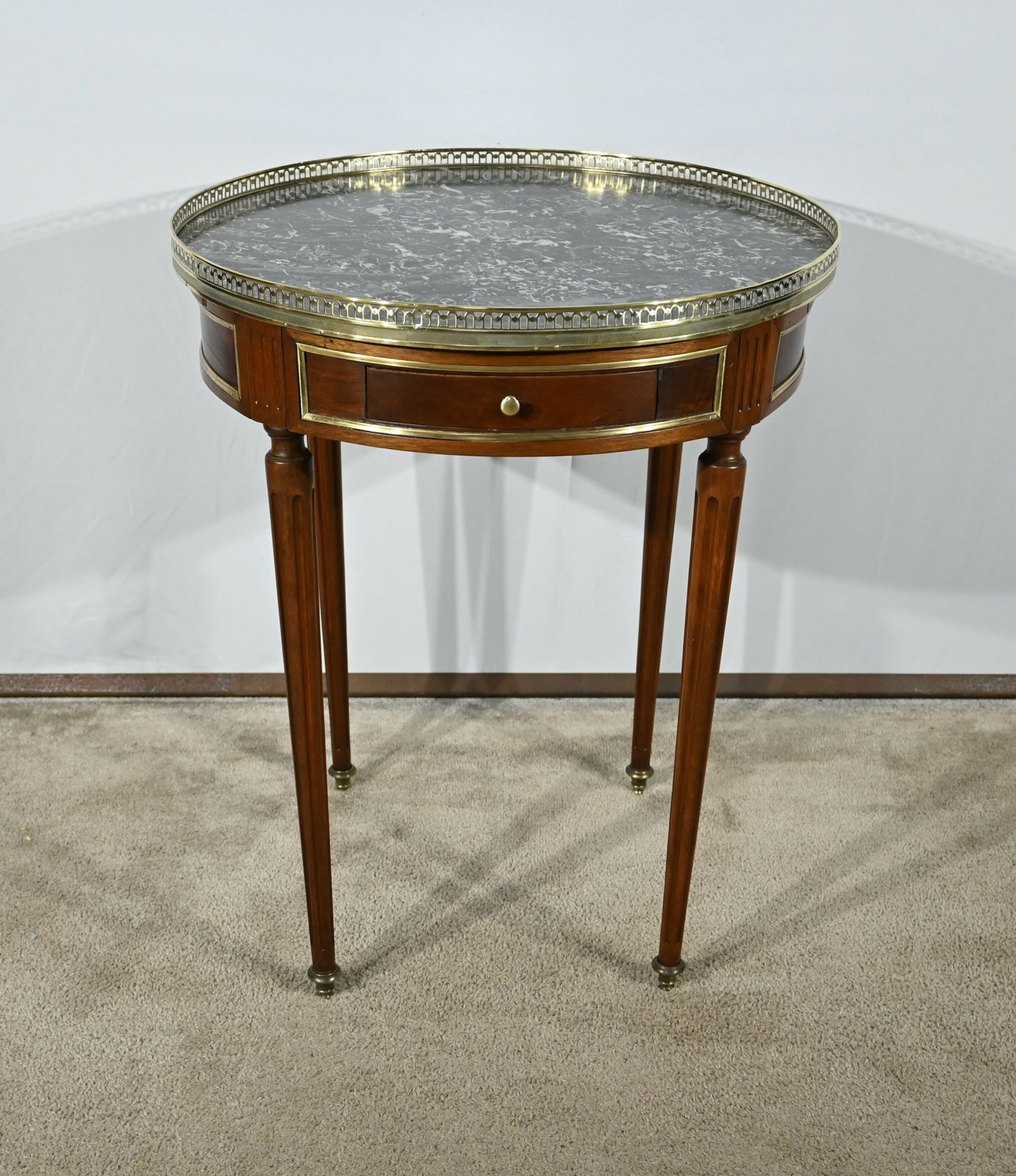 Mahogany Hot Water Bottle Table, Louis XVI – 18th Century photo Furniture
