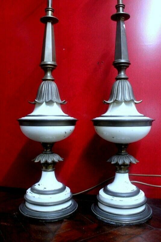 Antique 1960s Pair Of Stiffel Brass Torchiere Table Lamps photo 255.0