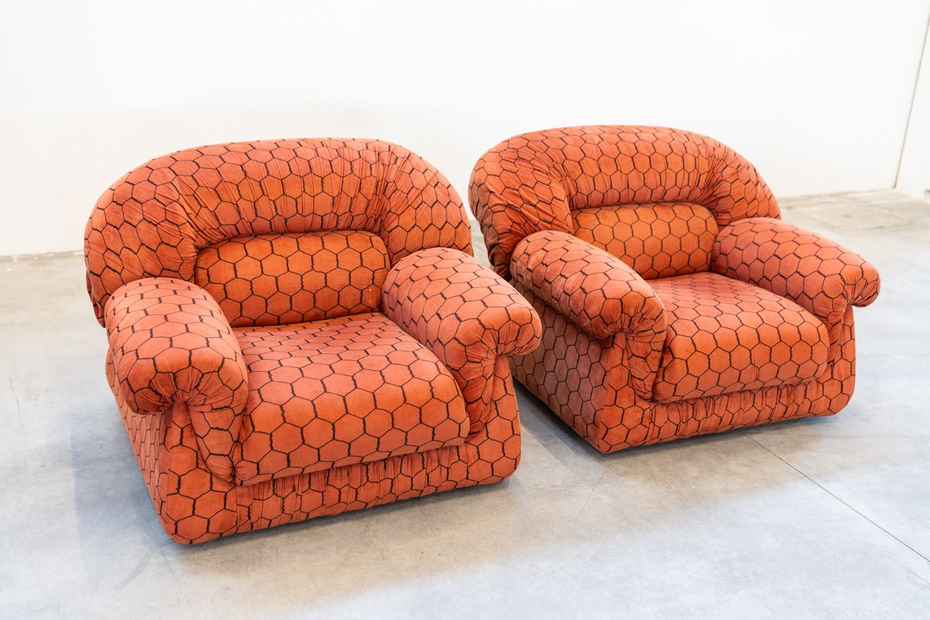 photo for sale Vintage Lounge, Club Style, Consisting Of 3 Seater Sofa And 2 Armchairs, 1970s