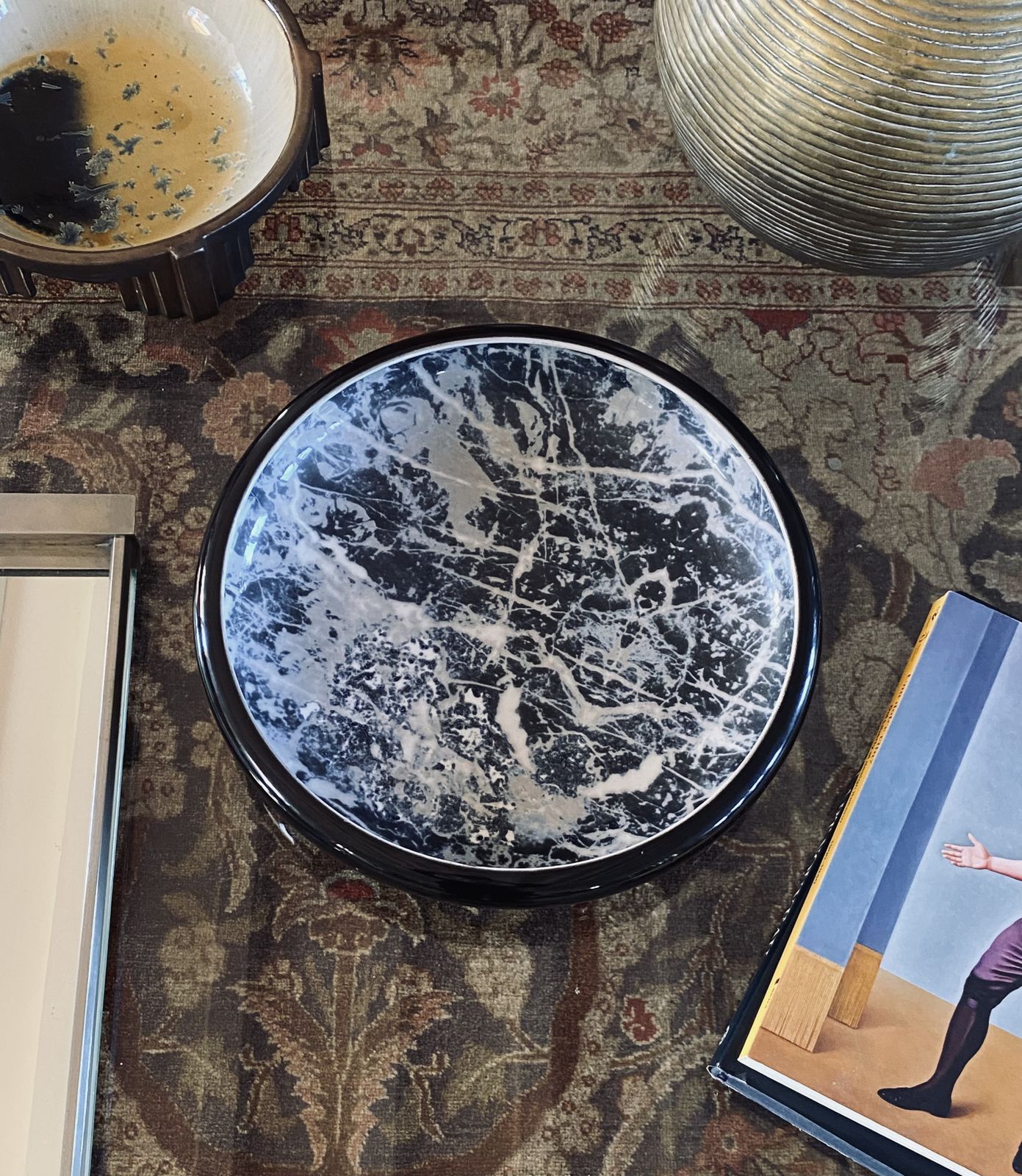 photo furniture Alvino Bagni, Black Marbled Ceramic Centerpiece / Vide Poche, Ca. 1970