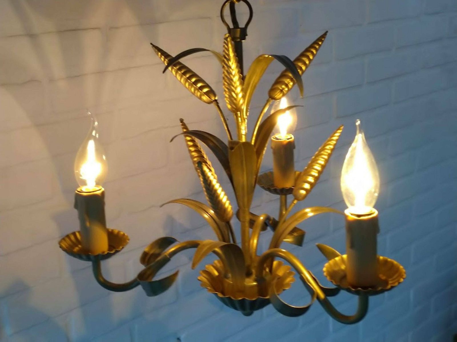 Gold Tole Chandelier With Ears Of Wheat 3 Light Bulbs, Hollywood Regency Tole Chandelier Hans Kögl Design, Mid Century Chandelier photo vinterior