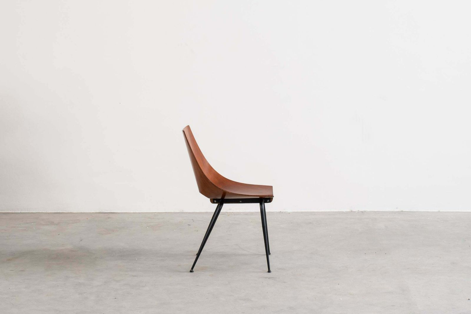 Carlo Ratti Set Of Four Chairs In Plywood By Società Compensati Curvi 1950s photo Furniture
