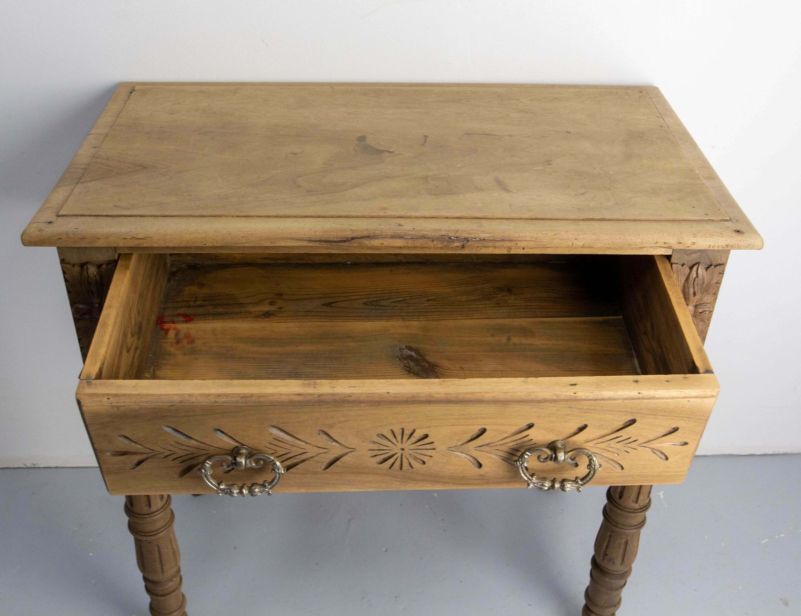 photo furniture French 19th Century Writing Table On Wheels Carved Walnut Desk English Style