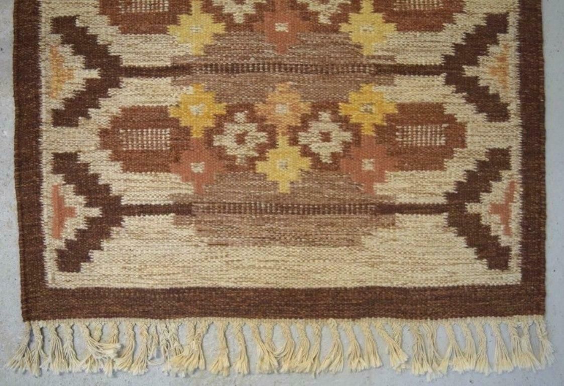 Ingegerd Silow For Rölakan, Sweden. Handmade Wool Rölakan Carpet. photo vinterior