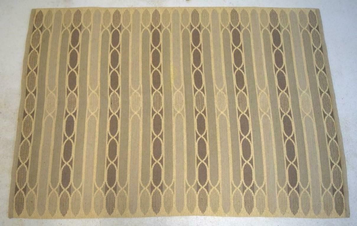 Rölakan, Sweden. Large Handwoven Wool Carpet. Modernist Design. photo furniture