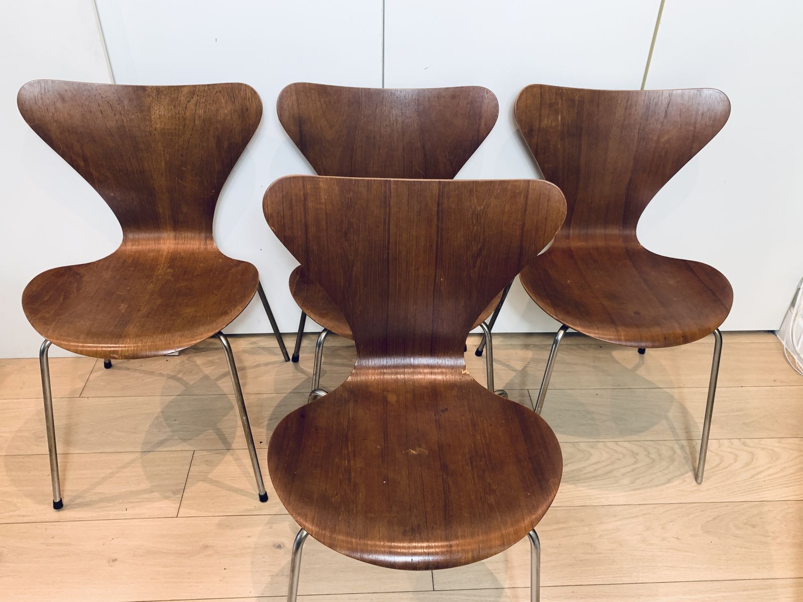 Arne Jacobsen 7 Chairs   Set Of 4 In Teak photo for sale