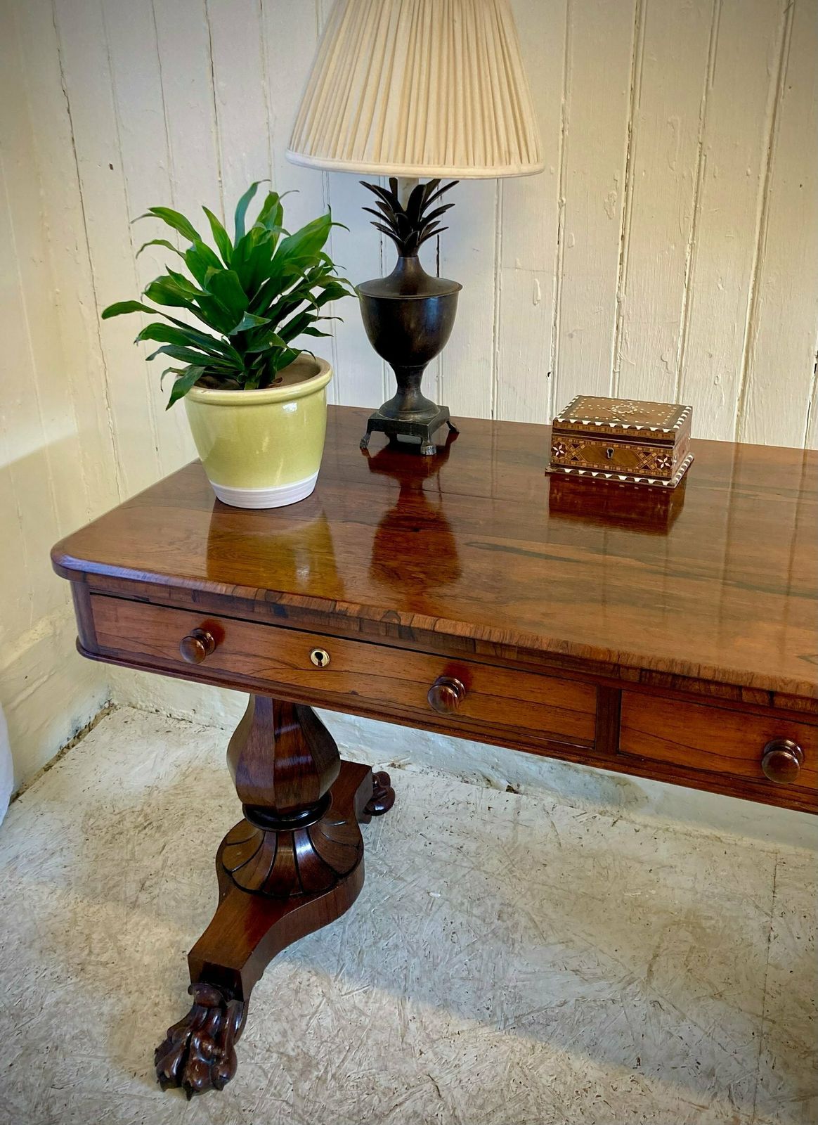A Fine Early 19th Century Rosewood Library Table/Desk. photo Furniture