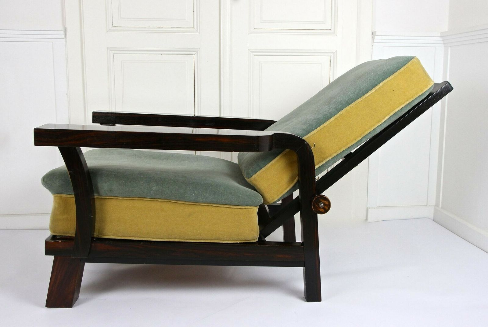 photo furniture 20th Century Art Deco Armchair "Sitzmaschine" By Fritz Gross, At Circa 1935