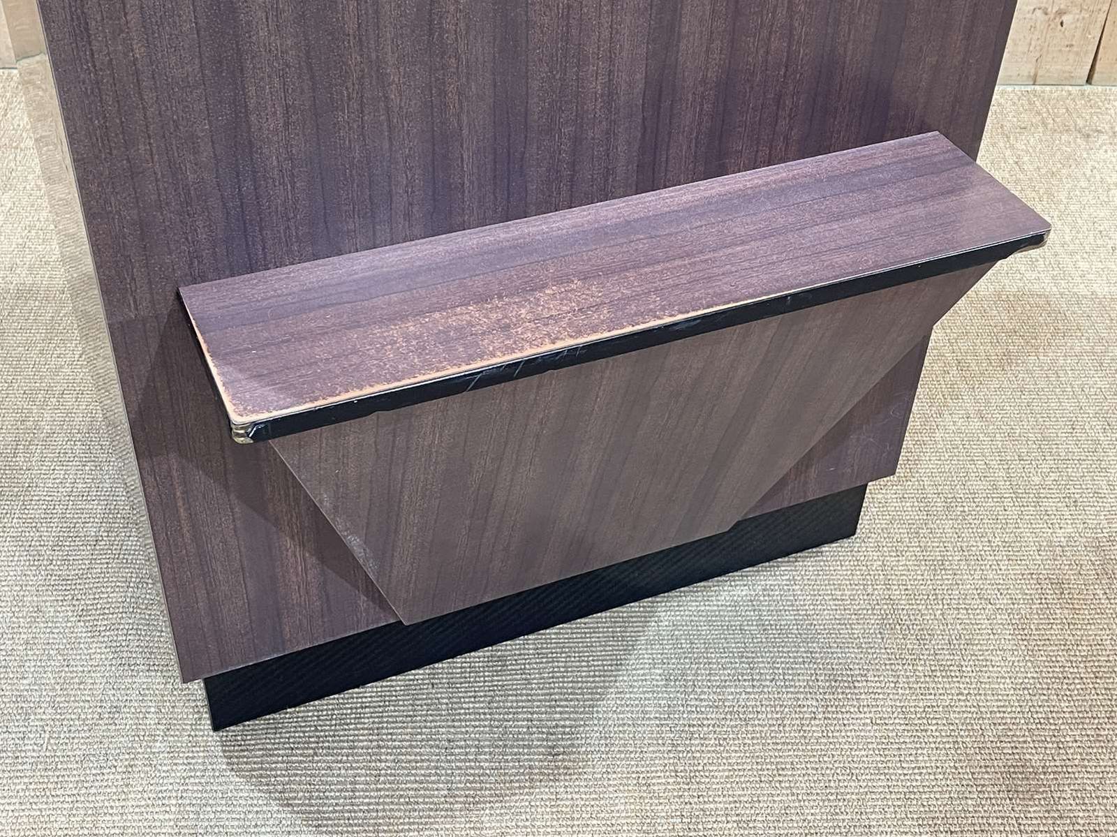 photo vinterior Butcher's Cash Desk In Formica With Black Marble Top, 1950s