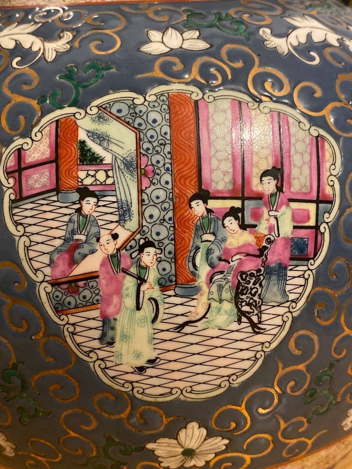 Qing Dynasties Ginger Jar, Da Qing Qianlong Nian Zhi Cramic Jar, Great Qing Dynasty, Qianlong Period| Made In Macau photo for sale