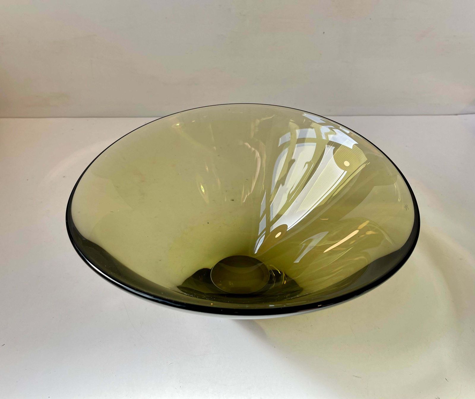 Disko Olive Green Centerpiece Glass Bowl By Per Lutken For Holmegaard, 1961 photo for sale