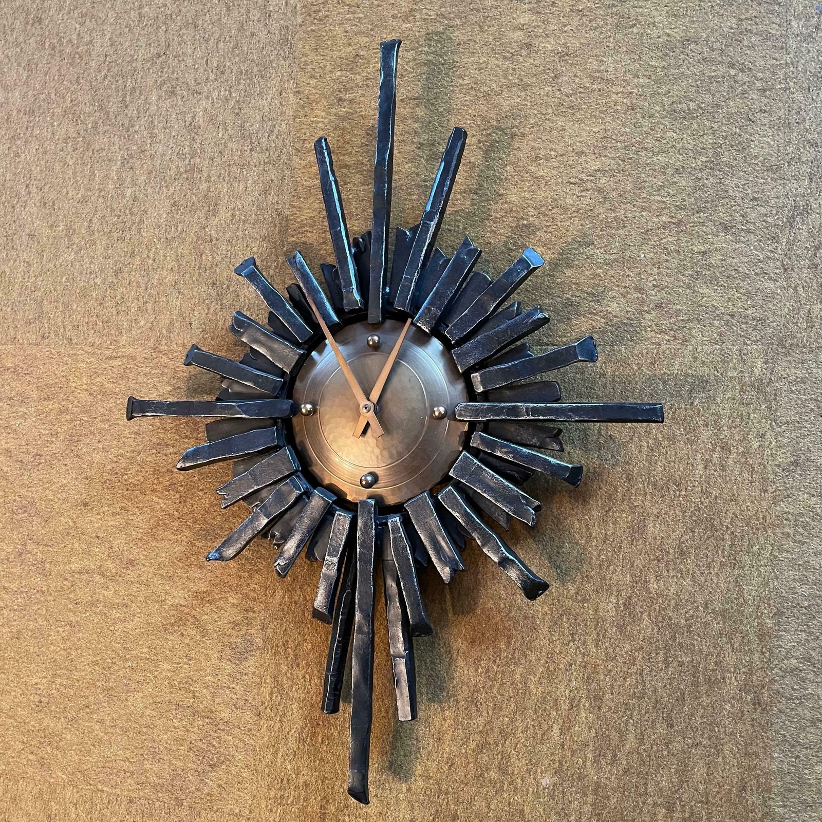 61cm 6.9kg Brutalist Hollywood Regency Sunburst Metal Wall Clock, Germany 1970s photo furniture