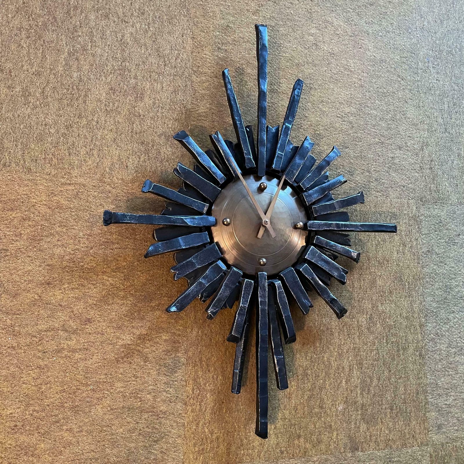 61cm 6.9kg Brutalist Hollywood Regency Sunburst Metal Wall Clock, Germany 1970s photo for sale