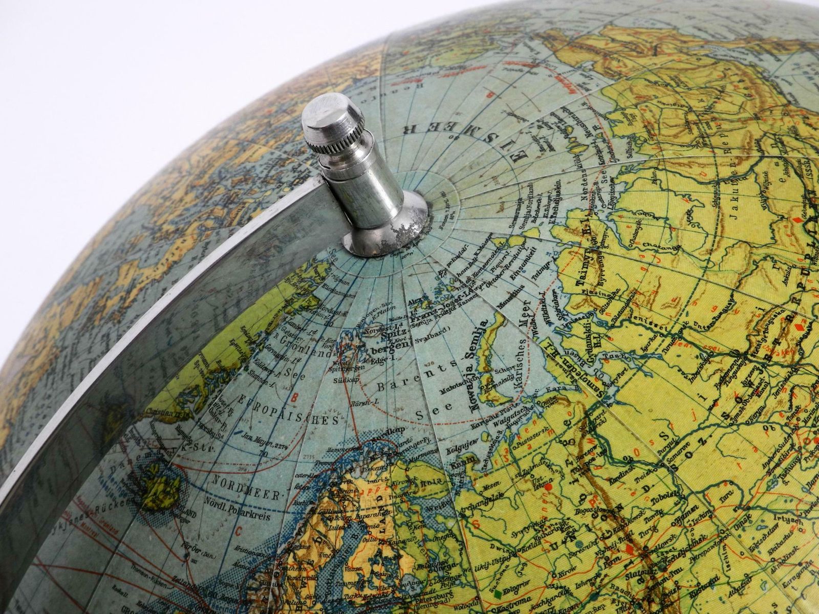 photo vintage Beautiful Large Mid Century Earth Globe From Columbus Verlag Paul Oestergaard