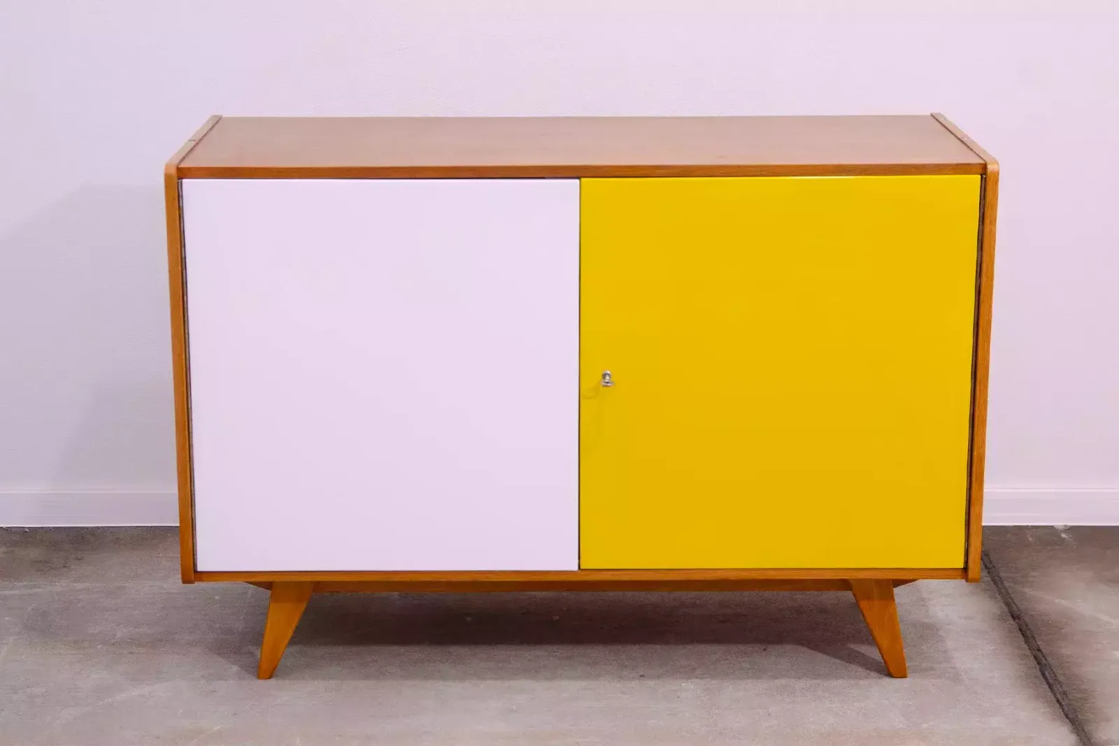 Volledig Gerestaureerd Mid Century Dressoir U 450 Van Jiří Jiroutek, Jaren 1960, Tsjecho Slowakije photo furniture