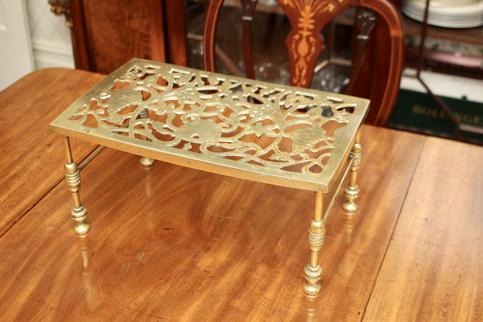 A Good Quality C19th Brass Pierced Trivet, Beehive Design / Beekeeper, Farmhouse