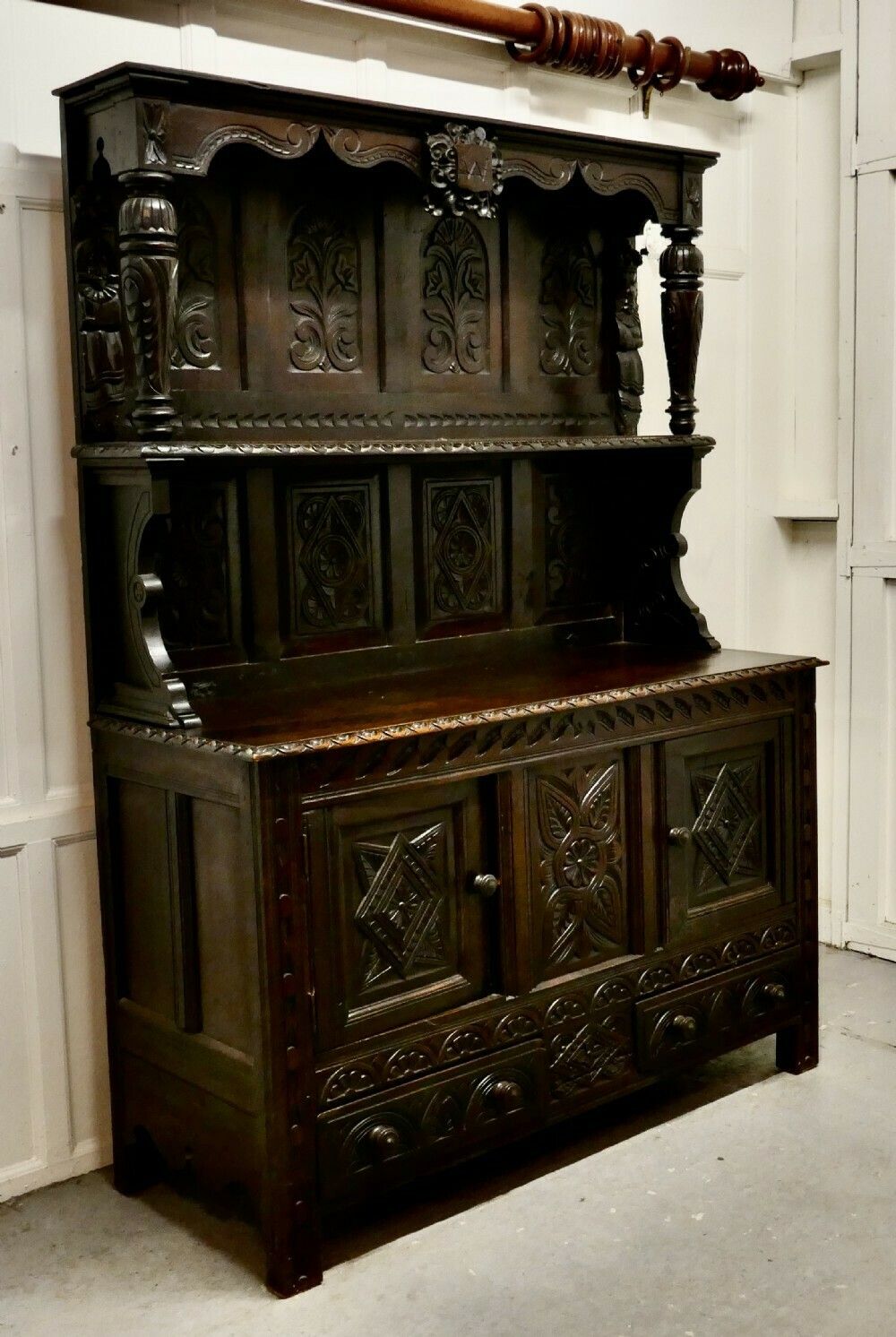 18th Century Carved Oak Dresser With Kings photo Furniture