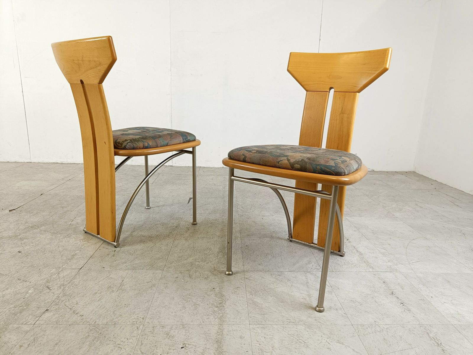 Set Of 6 Postmodern Italian Dining Chairs, 1980s photo Furniture