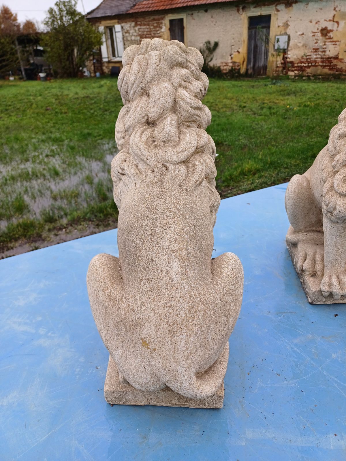 photo vinterior Pair Of Stone Lions, 1950s, Vintage