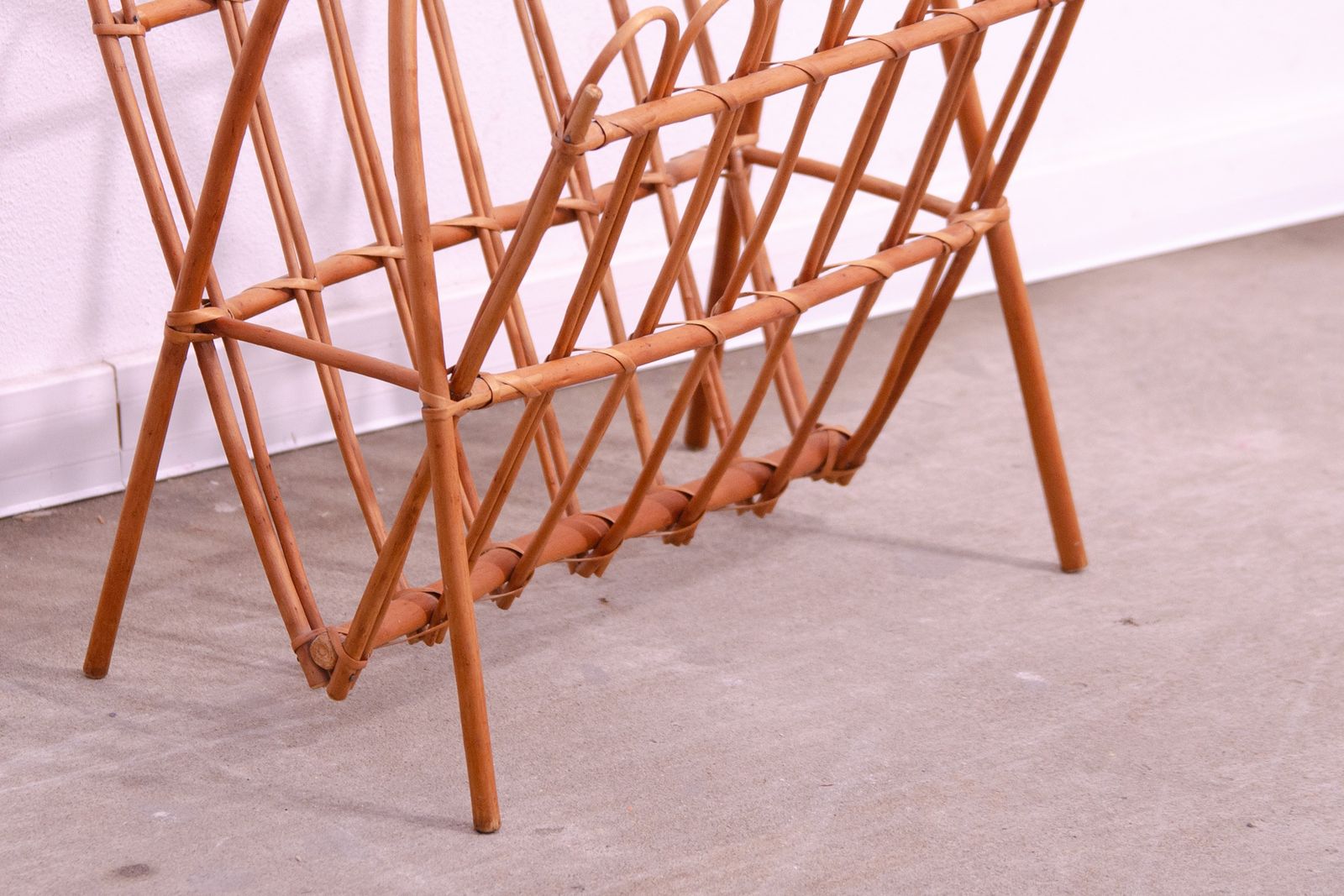 Mid Century Rattan Magazine Rack By Jan Kalous For úluv, 1960´S, Czechoslovakia photo 148.0
