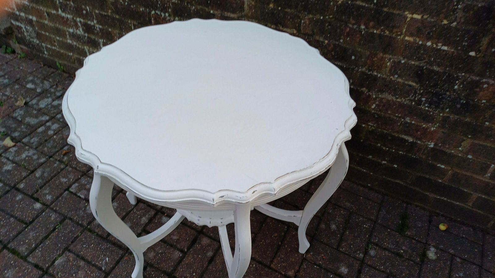 Superb Large Vintage Circular Painted Occasional Side Table In Farrow And Ball Wimborne White. Totally Unque. photo for sale