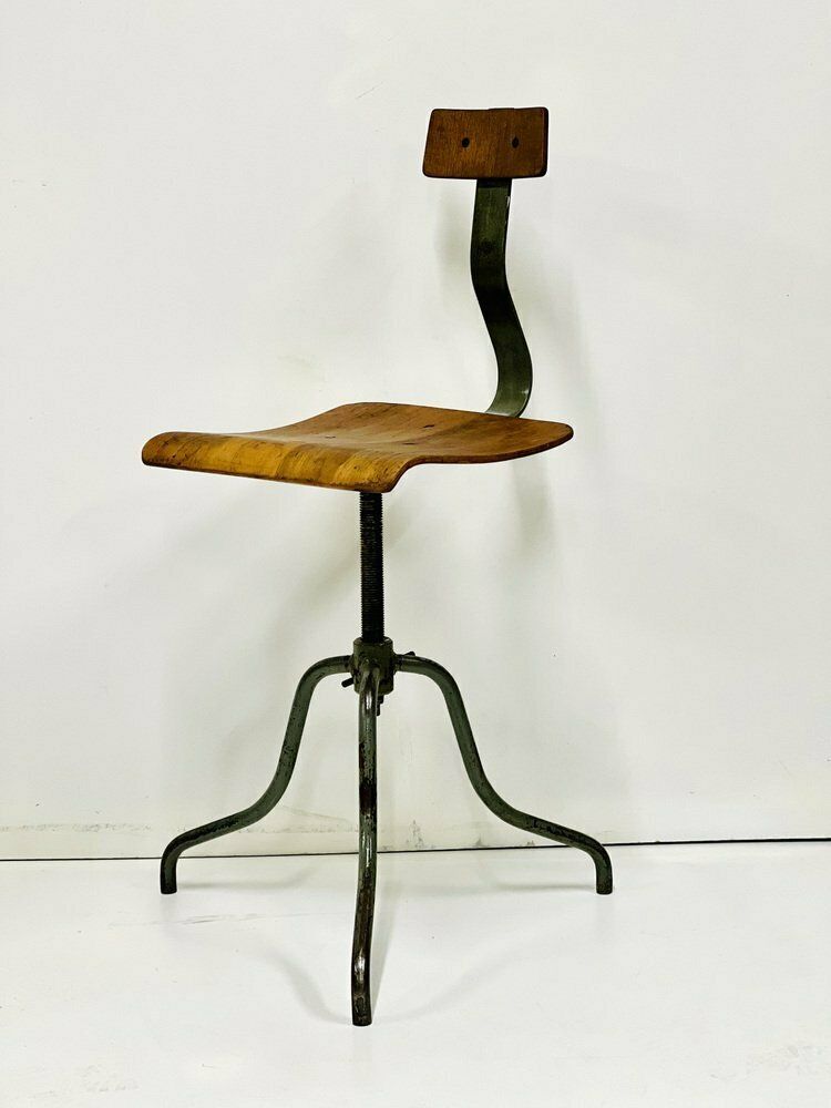 Vintage Industriële Stoel, 1950 photo furniture