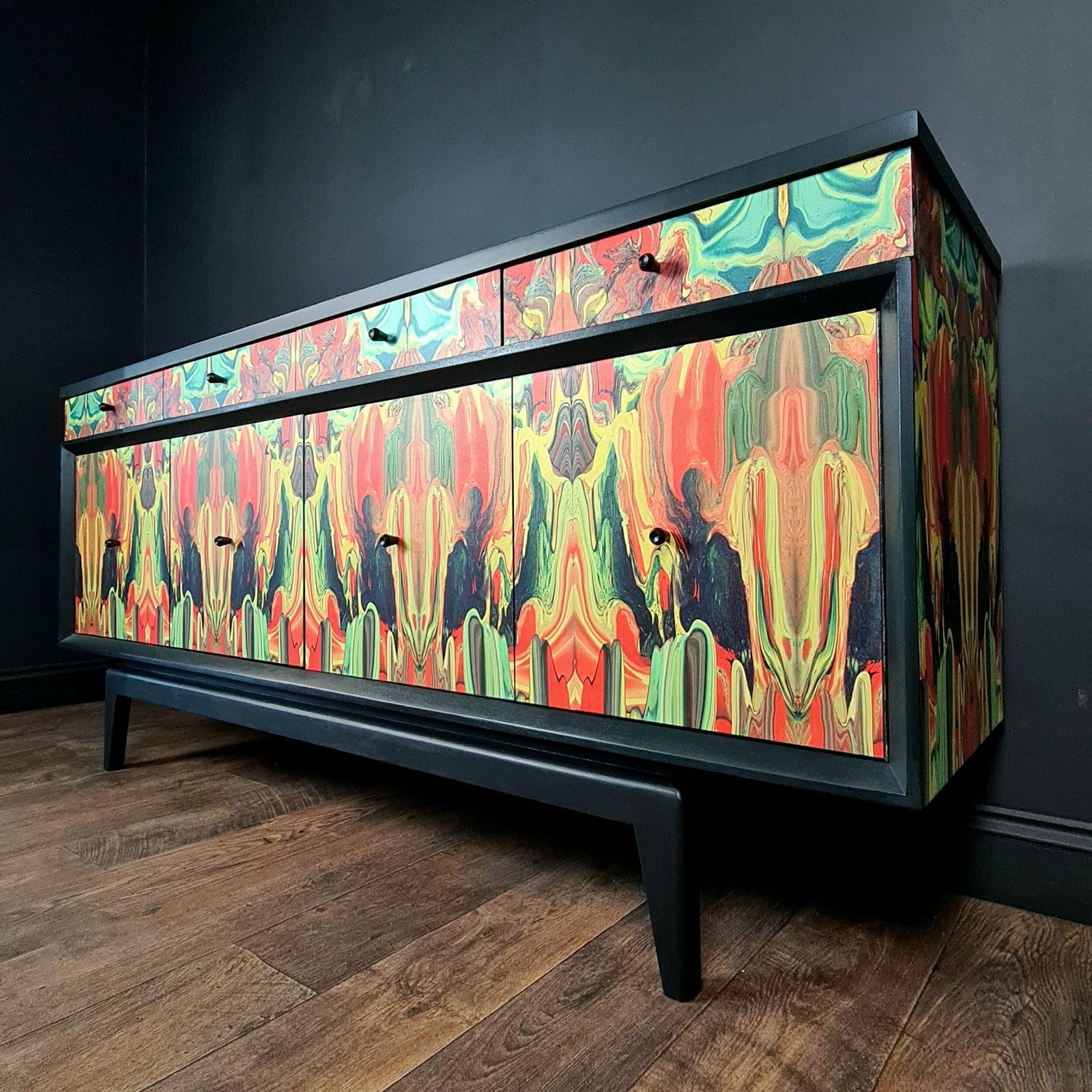 Mid Century Lebus Sideboard With Cocktail Section. photo vintage