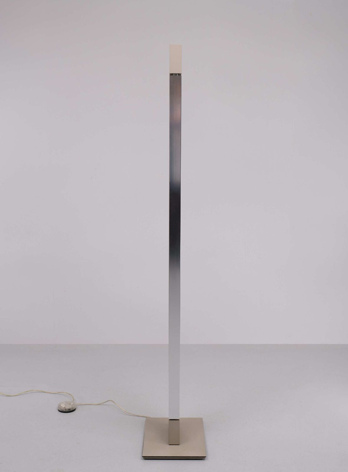 Lighting Rotating Ara Floor Lamp By Ilaria Marelli By Italian Luce 1980s photo