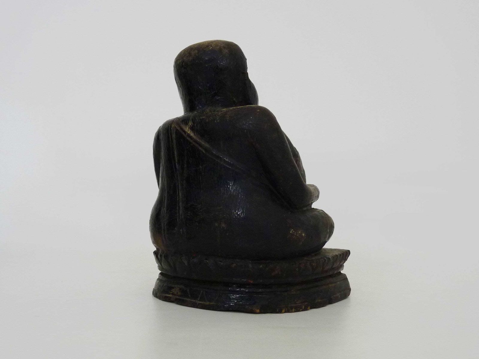 photo furniture Khmer Laughing Buddha Statue In Carved Wood