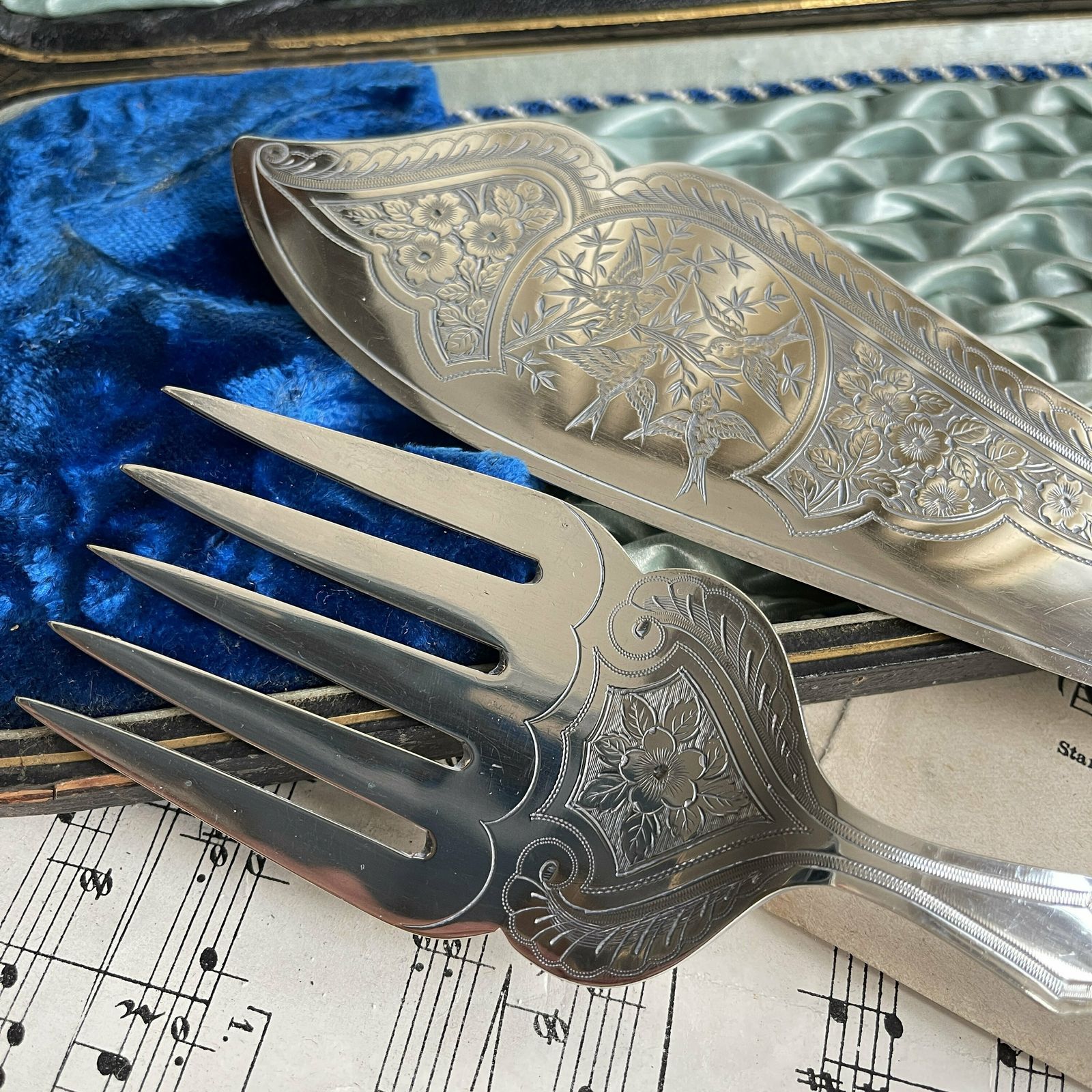 Antique Antler Fish Servers. 2 Piece Set. Thomas Wilkinson, Christmas Table Fine Dining. Downton Abbey. Country Lodge photo for sale