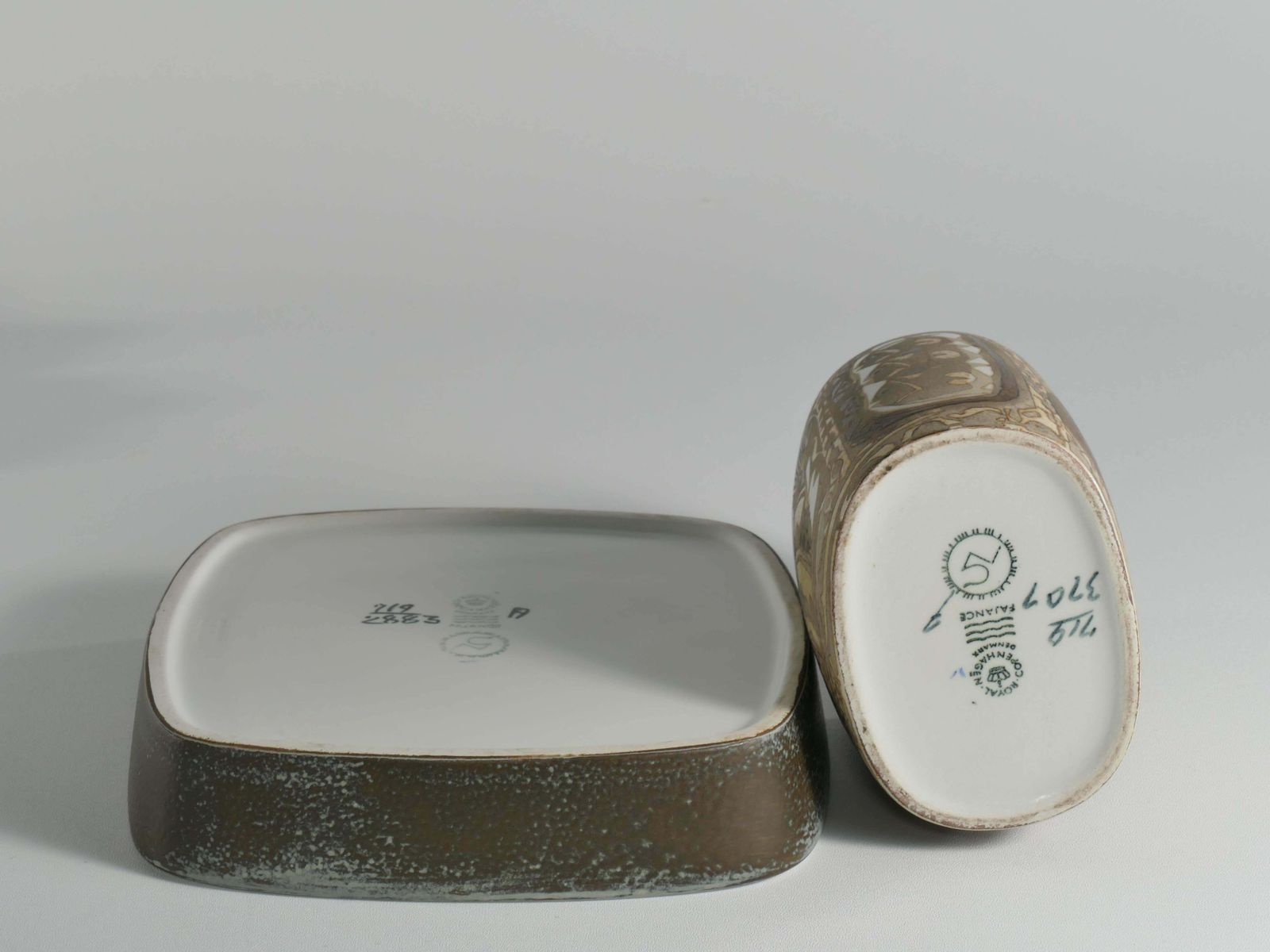 Scandinavian Modern Plate And Vase, Ceramic, "Baca", Fajance, By Nils Thorsson F photo vintage