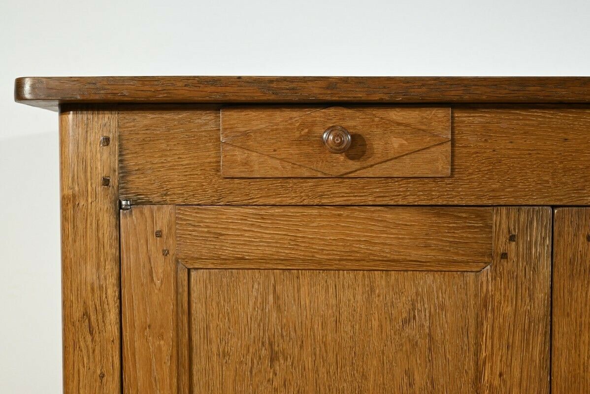 photo furniture Long Oak Commercial Furniture – Late 19th Century