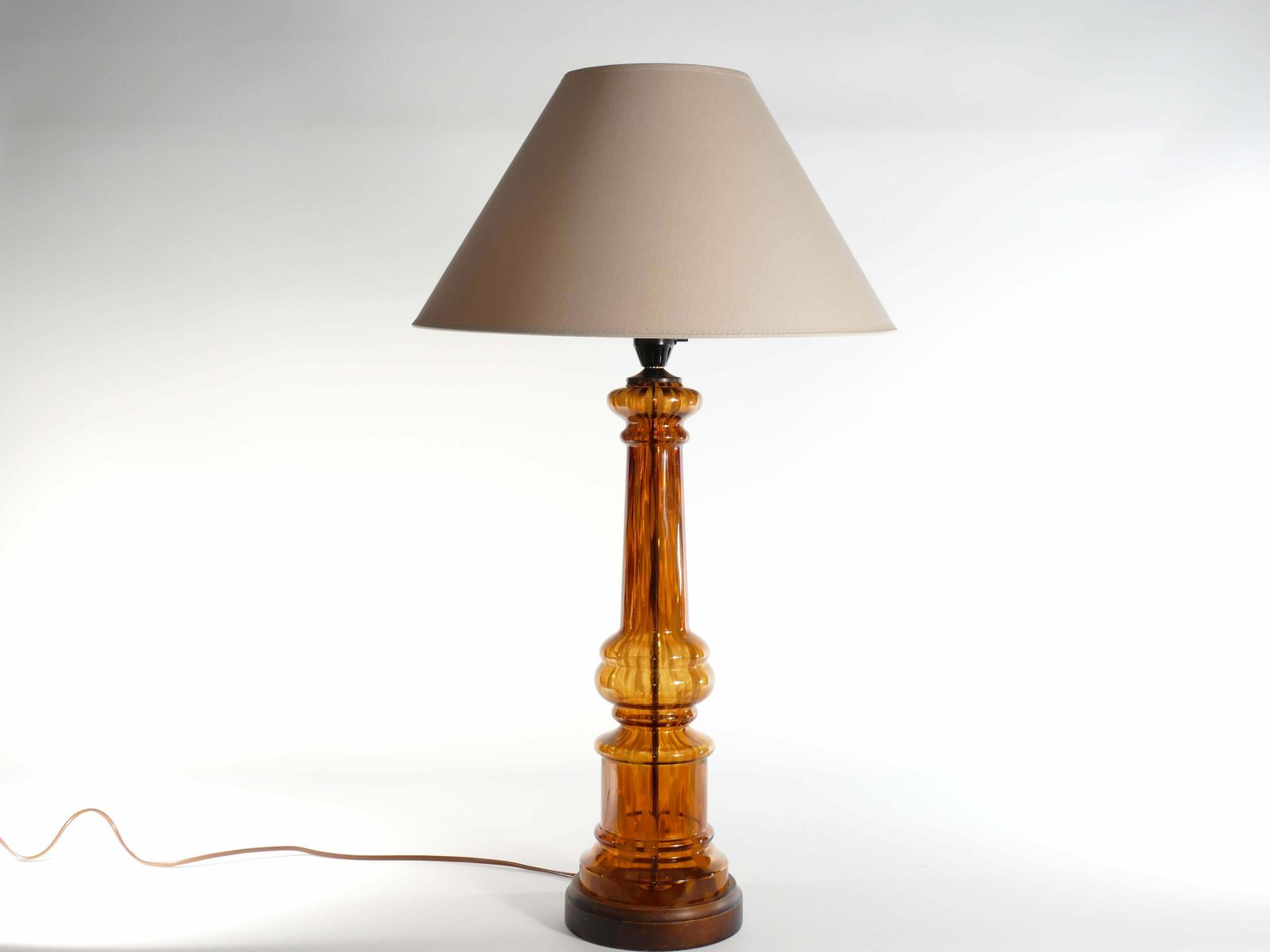 Scandinavian Modern Amber Glass Table Lamp By Miranda, 1970s photo vinterior