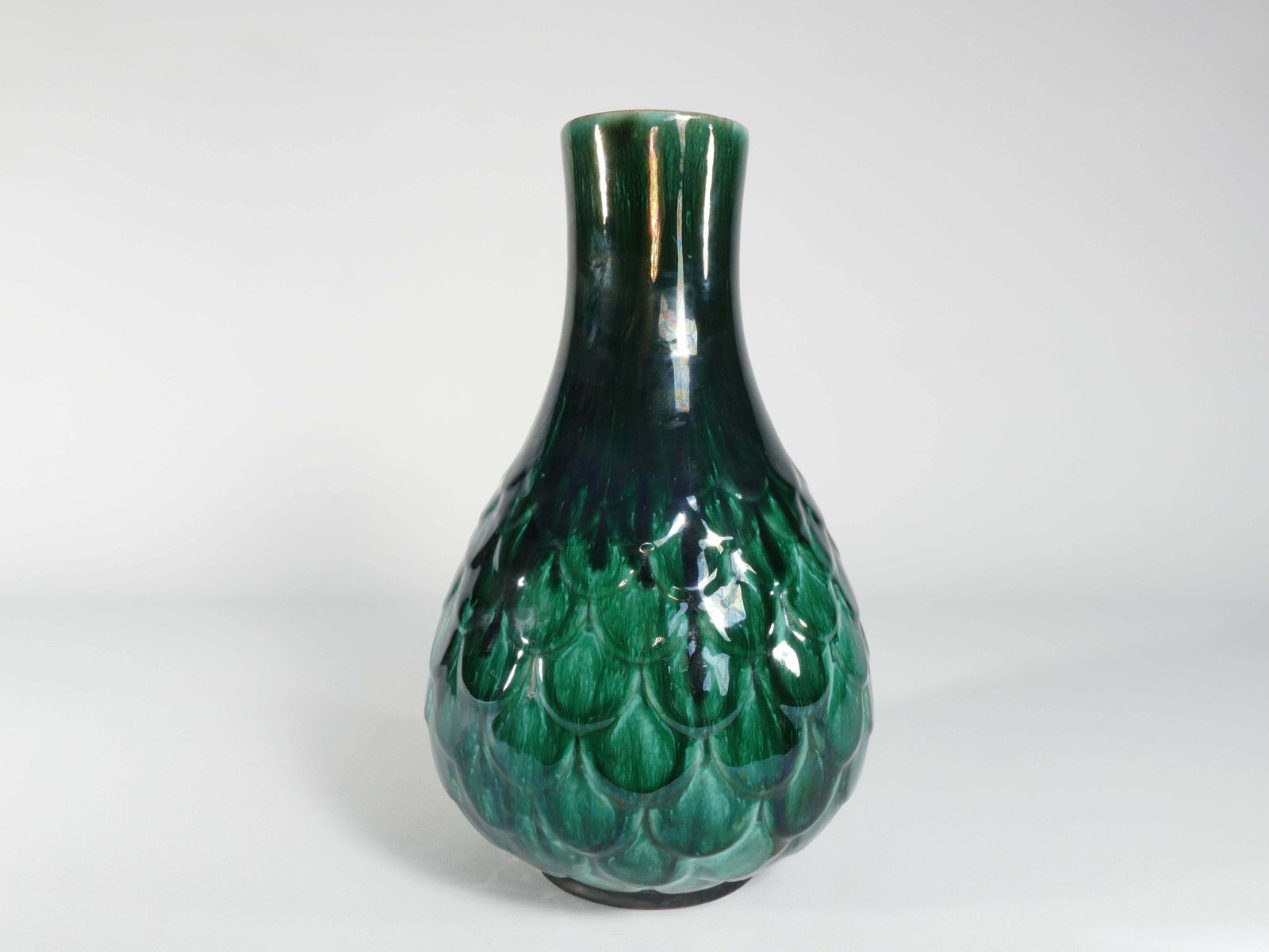 Green Vicke Lindstrand Ceramic Vase "638" Upsala Ekeby, 1950's photo vinterior