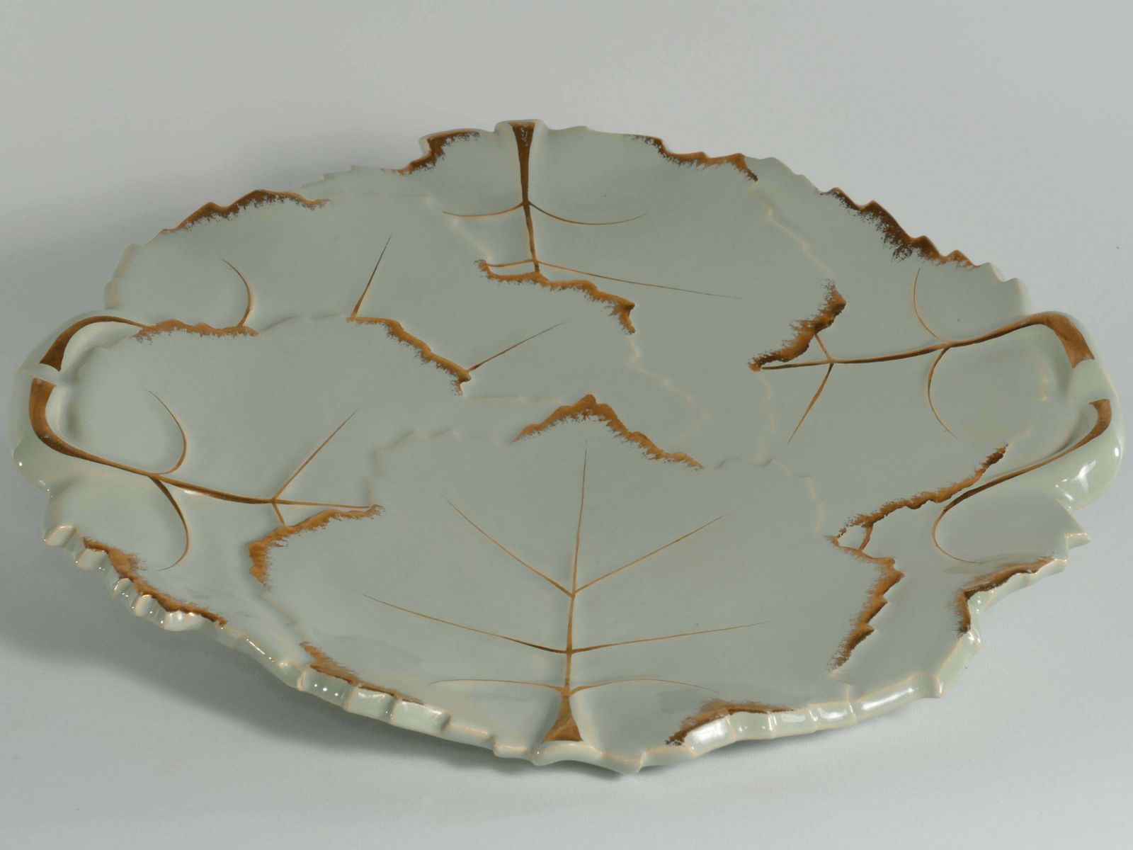 Home Decor Art Deco Pistachio And Gold Leaf Plates Viloca Paris Caffarelli photo