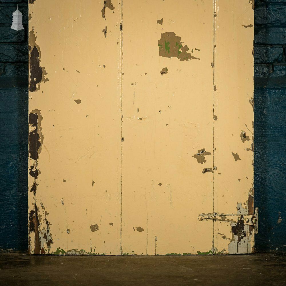 Ledged Plank Door, Distressed Painted Finish photo Home Fixtures