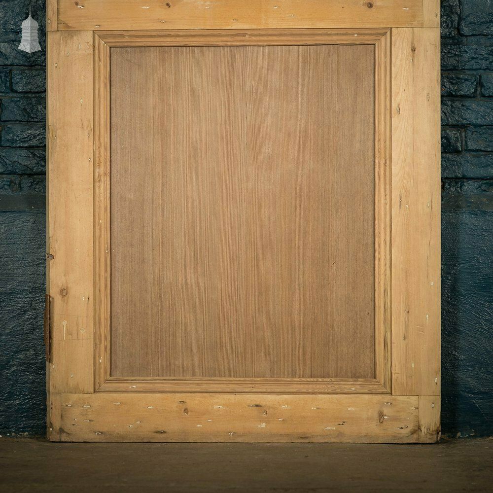 Pine Panelled Door, Moulded 2 Panel And Beadboard Plank photo Home Fixtures