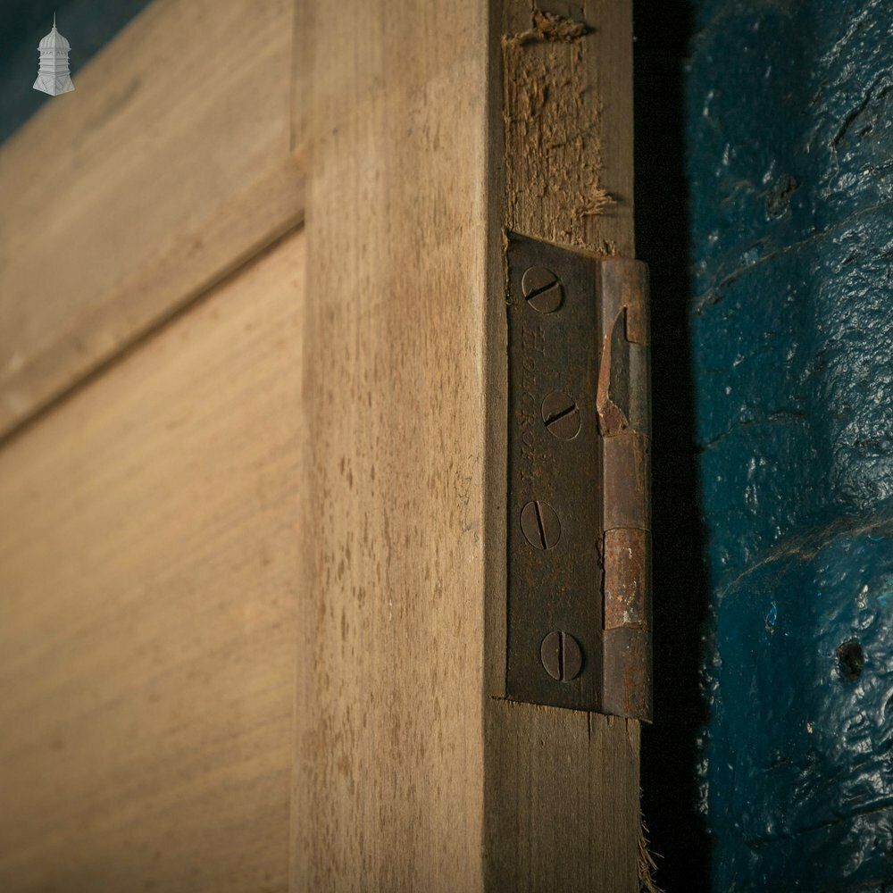 photo vintage Hardwood Panelled Door, 5 Panel
