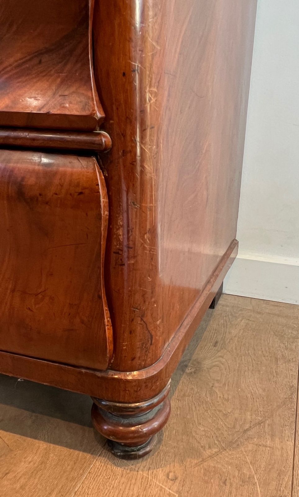 Furniture Louis Philippe Chest Of Drawers In Flamed Mahogany photo