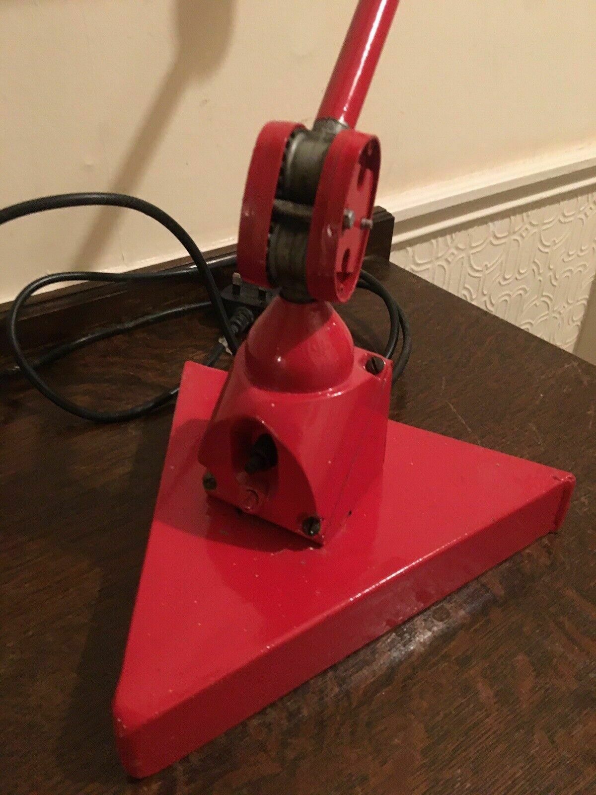 Large Red Enamel Machinist Work Lamp Industrial Desk Lamps Early/Mid C20 photo for sale