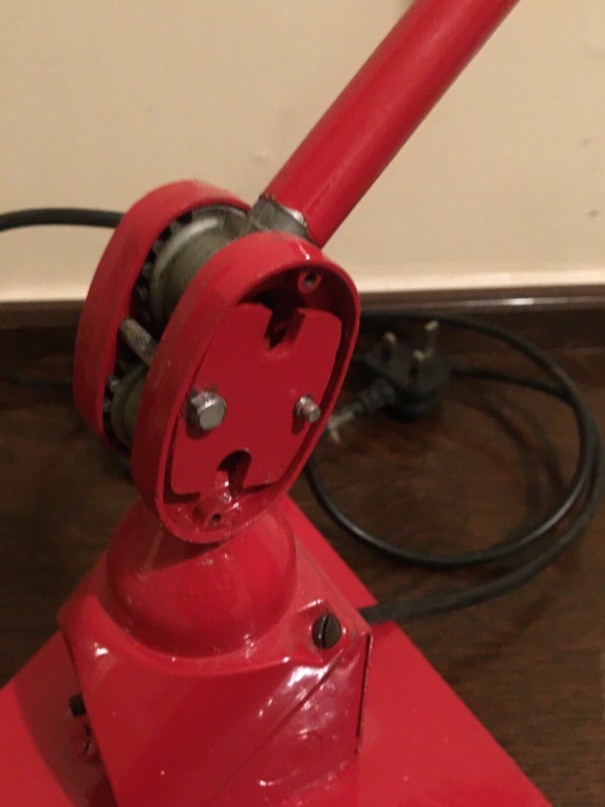 Large Red Enamel Machinist Work Lamp Industrial Desk Lamps Early/Mid C20 photo vintage